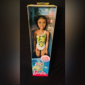 Barbie water play doll, brunette, in swimsuit NFRB